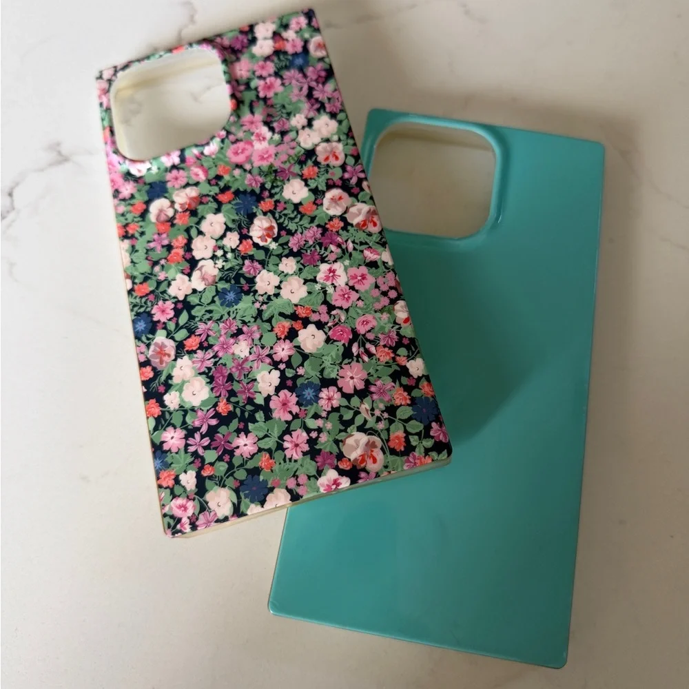 Set of 2 Square iPhone 15 Pro Max cases from Flaunt